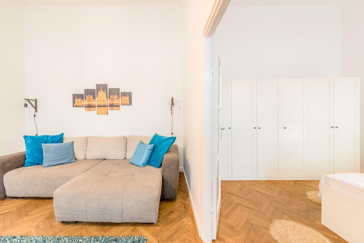 Oasis Apartments - Liberty Square Budapest Ngoại thất bức ảnh