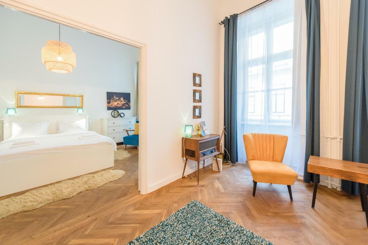 Oasis Apartments - Liberty Square Budapest Ngoại thất bức ảnh