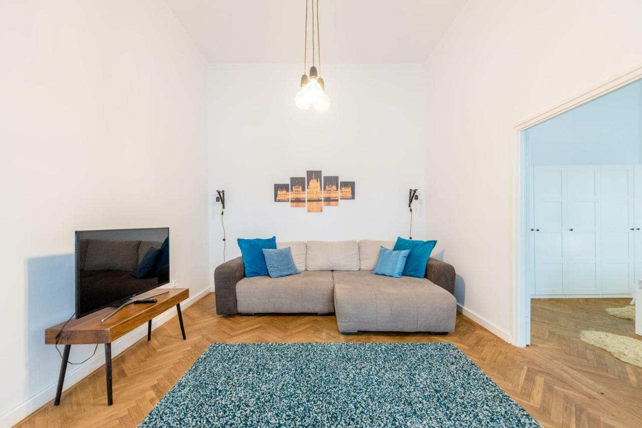 Oasis Apartments - Liberty Square Budapest Ngoại thất bức ảnh